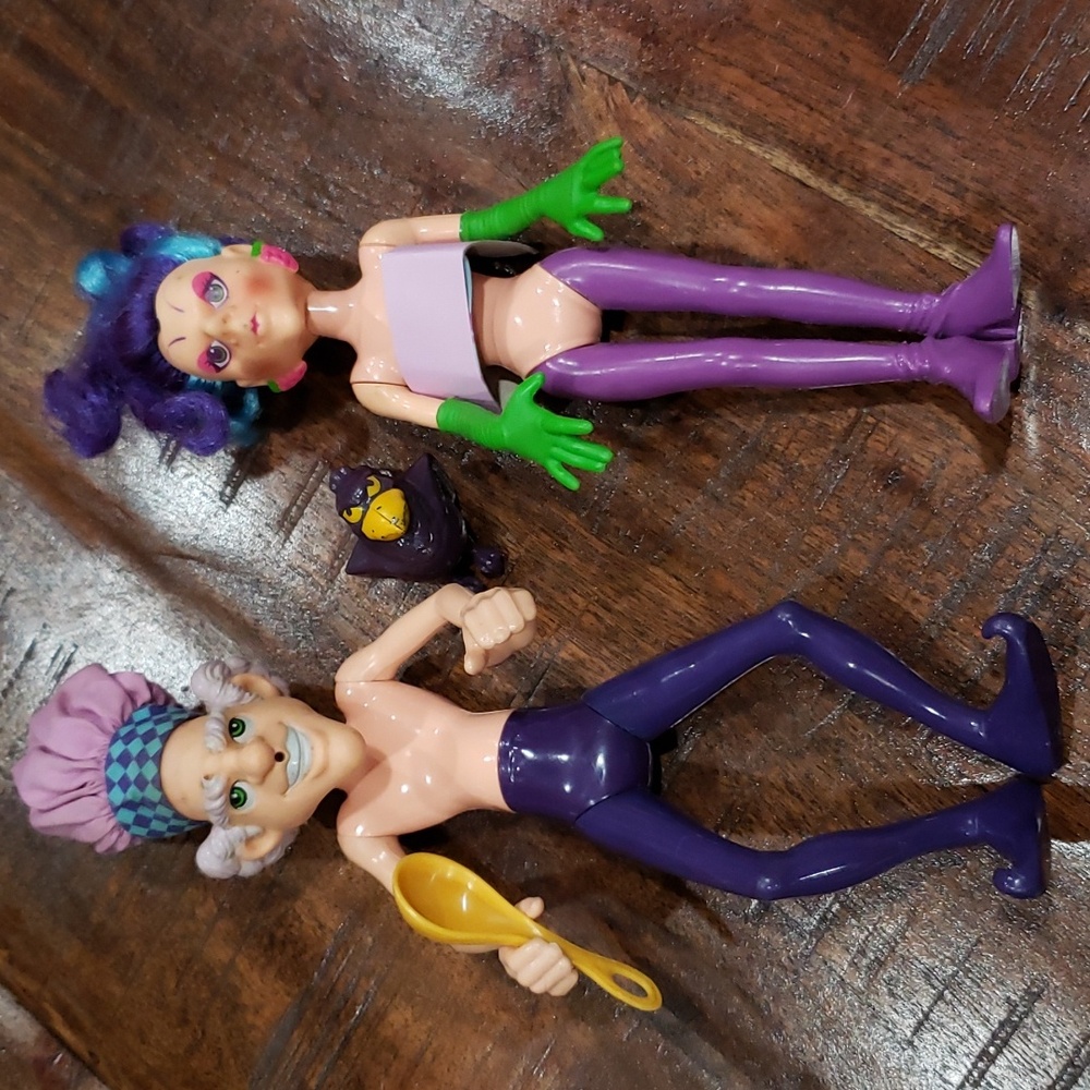 Purple and Green Action Figures Playset